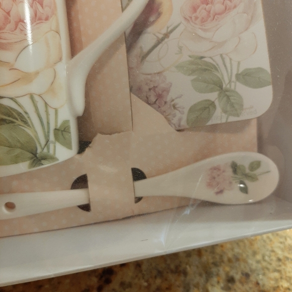 NIB MUG, COASTER AND SPOON SET. - Picture 5 of 7